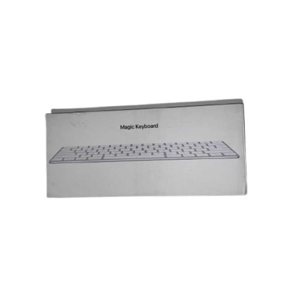 New Apple Magic Keyboard - US English, Includes Lighting to USB Cable, Silver